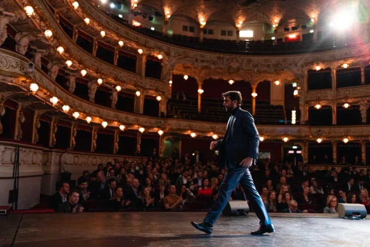 Matematika, padel i&nbsp;klonování psů. Takový byl event Forbes Lepší Česko